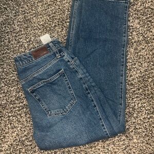 hollister jeans !